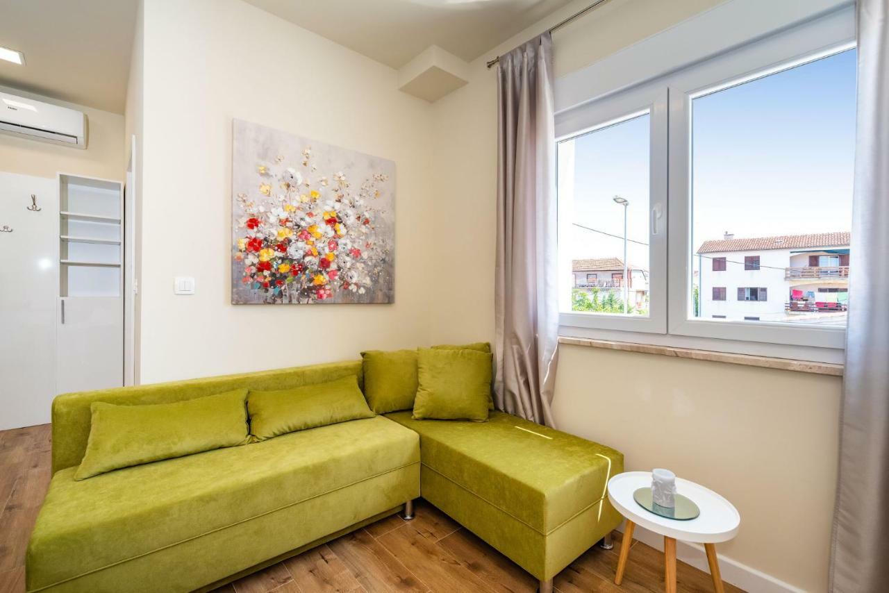 Idassa Family House Apartmán *